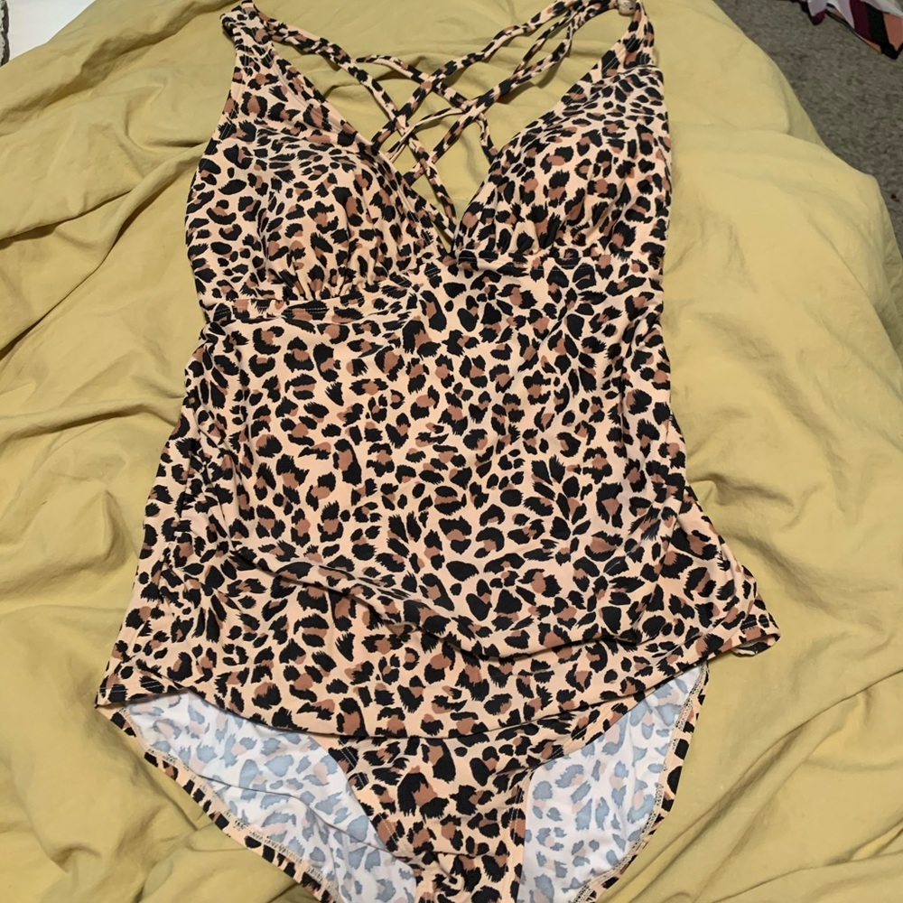 Printed one piece bathing suit